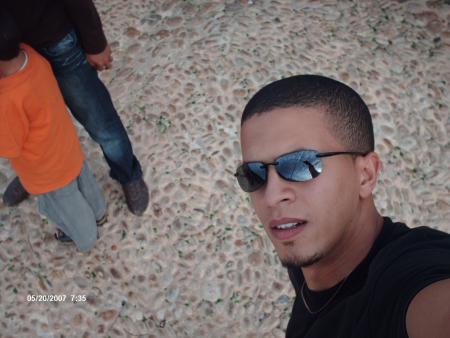 jolie d' mettre le sol comme un arriere plan lol